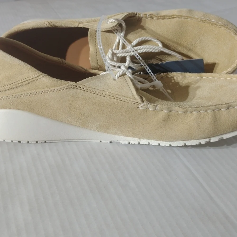 OluKai Ka'a Driver Golden‎ Sand Men's Suede Loafers Size 10.5